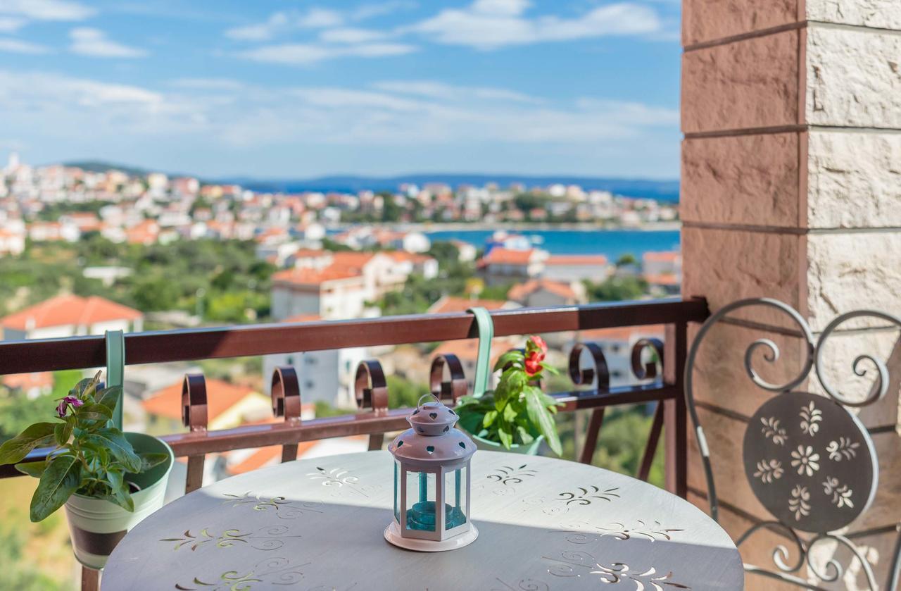 Apartments Loncar Seget Vranjica Zewnętrze zdjęcie