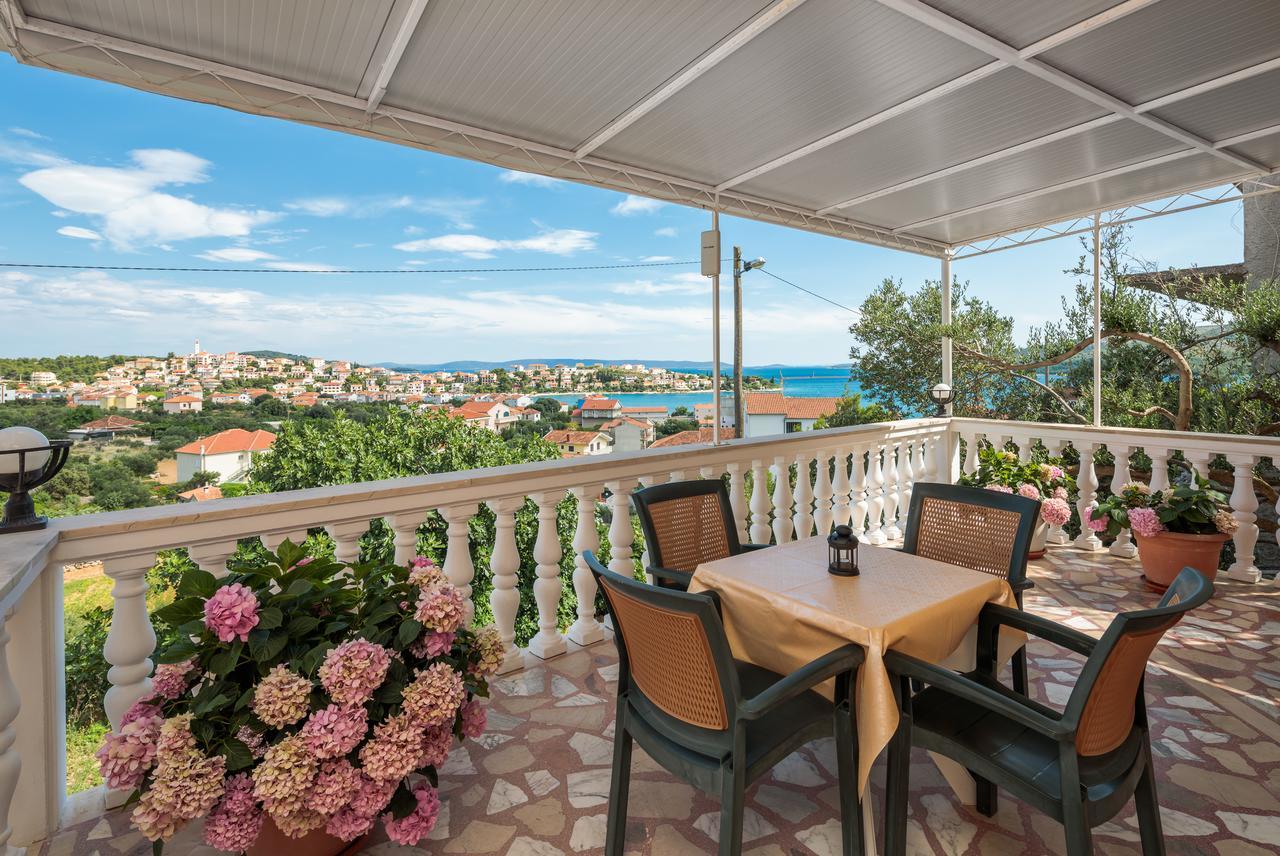 Apartments Loncar Seget Vranjica Zewnętrze zdjęcie